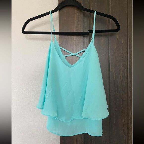 WOMENS TOP SIZE SMALL - Picture 1 of 2